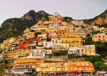 How far is Rome from positano